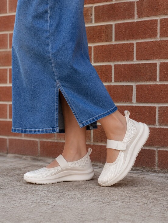 Clarks Shoes - Clarks Women's NEW Size 9: Solevana Jane Mary Jane - White